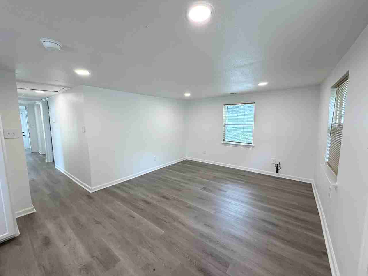 914 Locust St121738 #1 - Photo 3 of 10