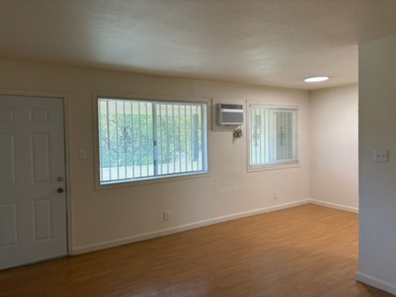 MLK Apartments - Photo 3 of 17