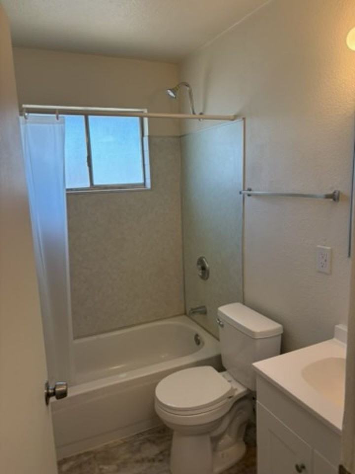 MLK Apartments - Photo 7 of 17