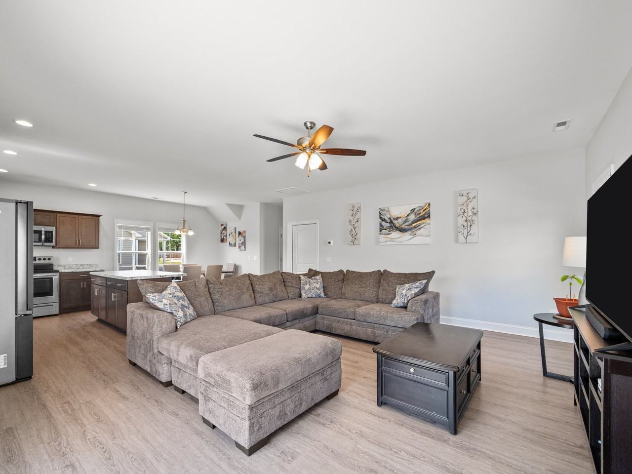 516 Poults Dr #1 - Photo 6 of 21