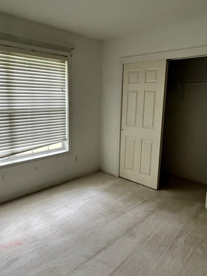 2415 Stonewood Dr - Photo 3 of 12