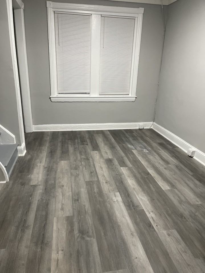 308 Clayton St #1 - Photo 5 of 9