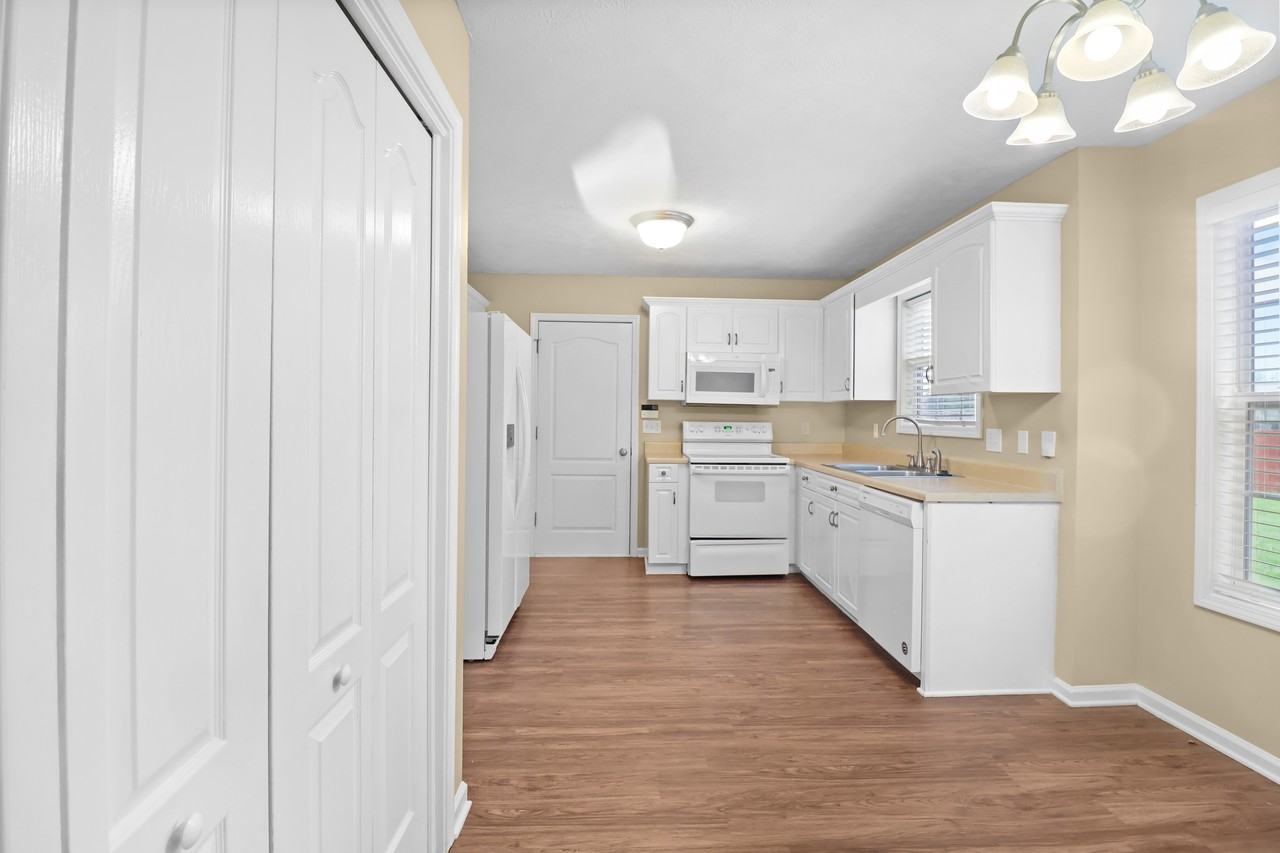 3368 Marrast Dr #1 - Photo 6 of 34