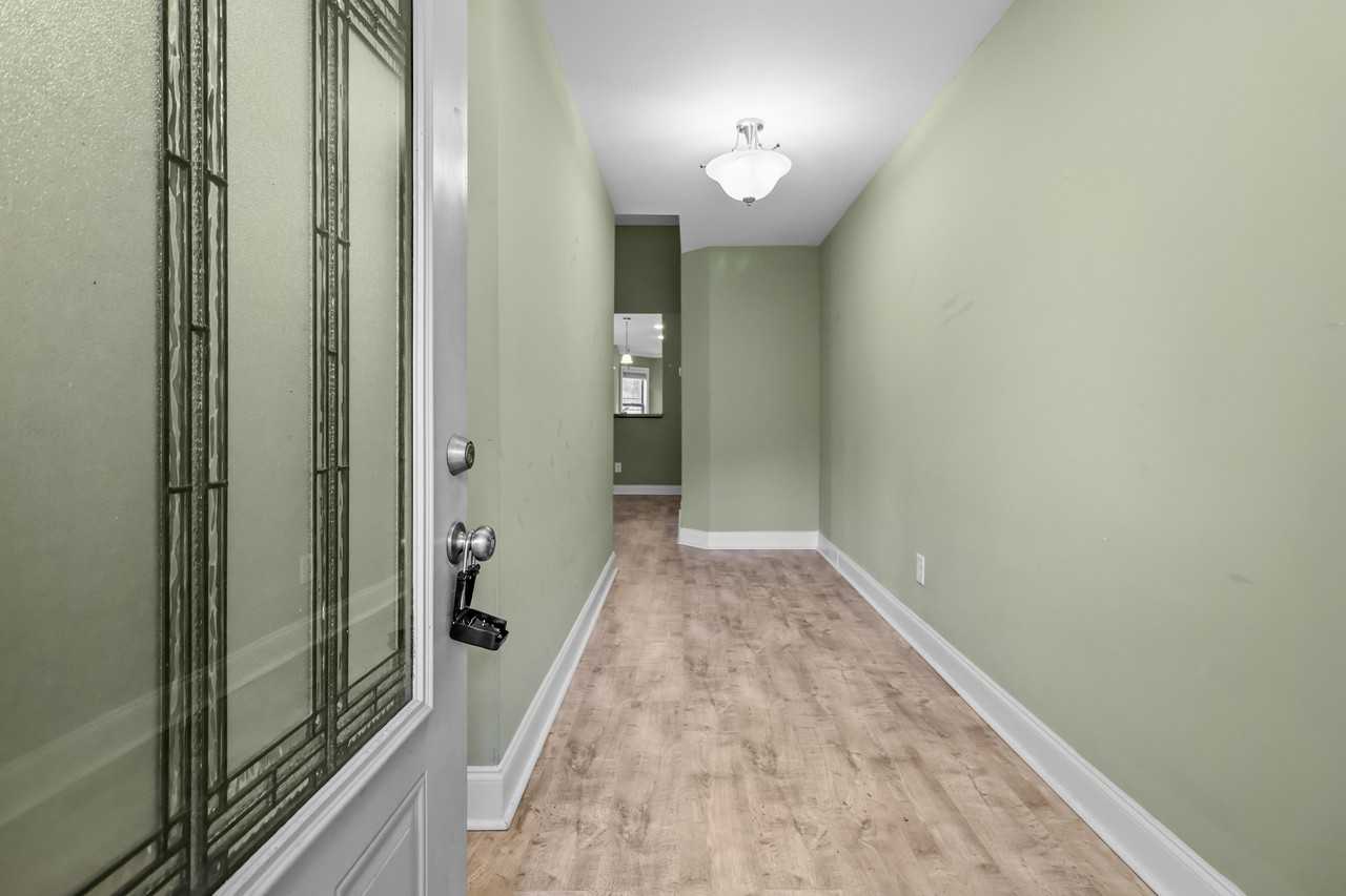 128 Sycamore Hill Dr #1 - Photo 5 of 30
