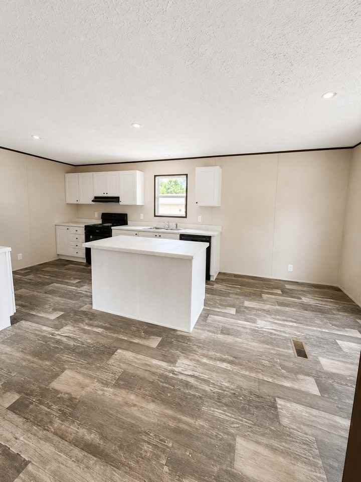 Fowler Cir #161 - Photo 7 of 13