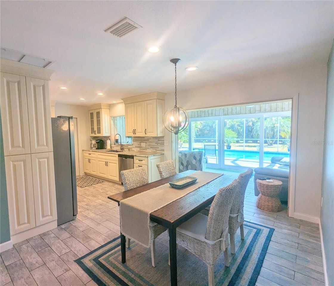 3070 Gulf Gate Dr #1 - Photo 2 of 20