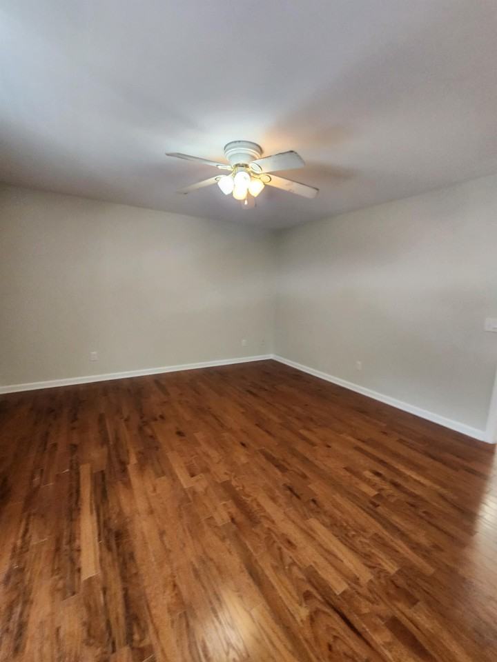 916 Bill Smith Rd #1 - Photo 4 of 16