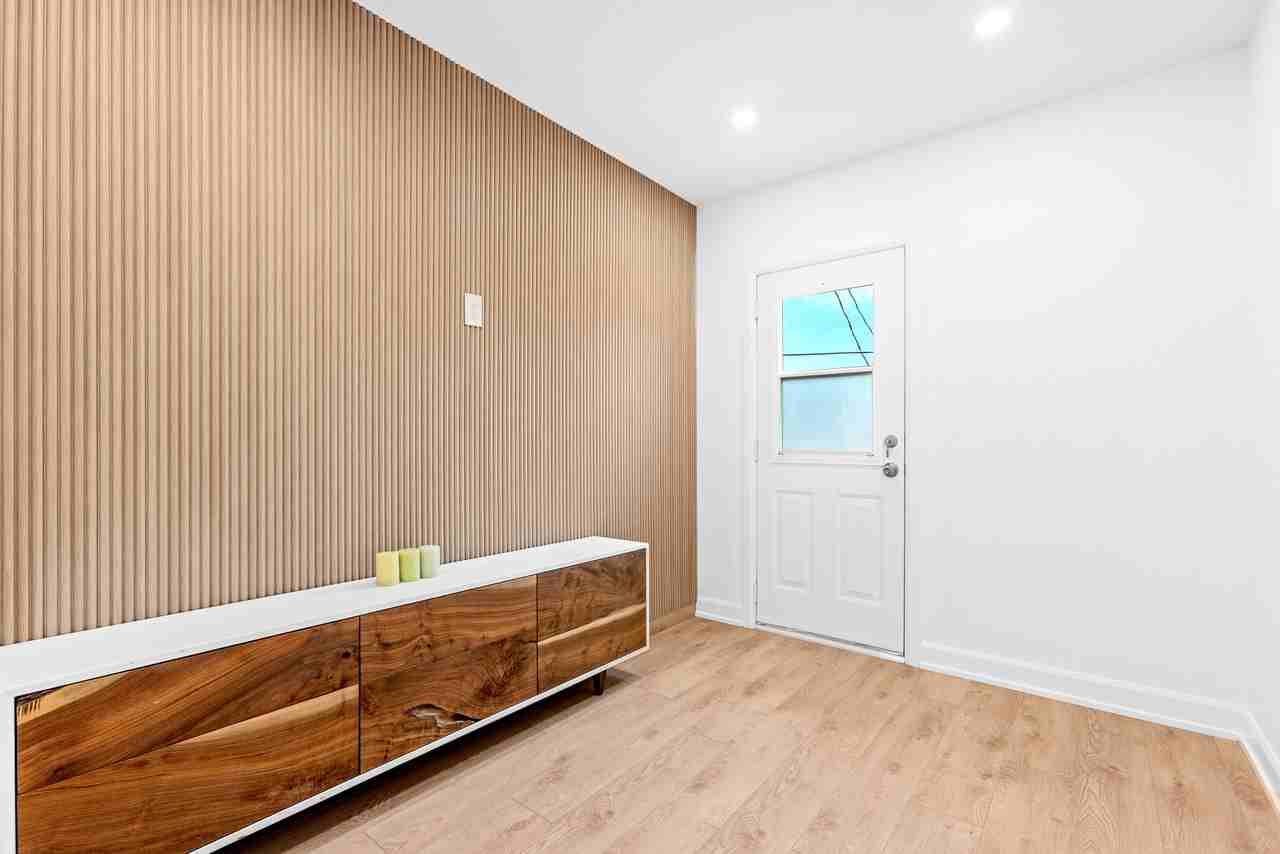 52 Lees Avenue #2 - Photo 6 of 27