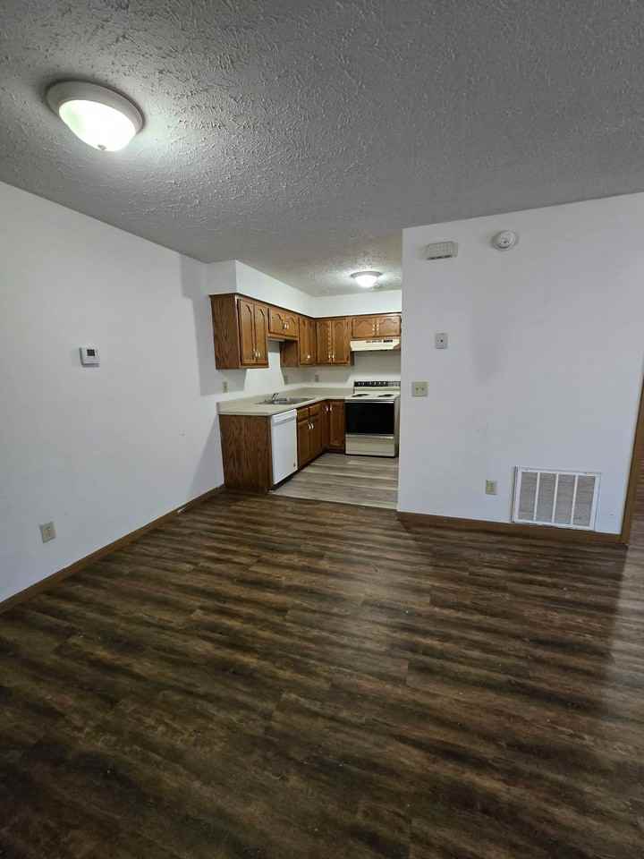115 Holly Dr Apt A #1 - Photo 3 of 16