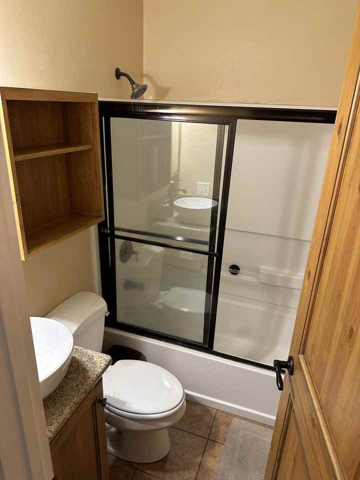 208 East 200 South - 6Suit 1-6 #6 - Photo 5 of 10
