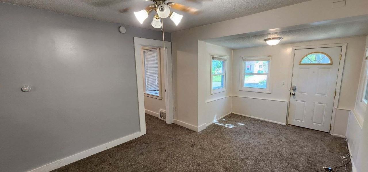 1217 4th Ave Se #1 - Photo 5 of 24