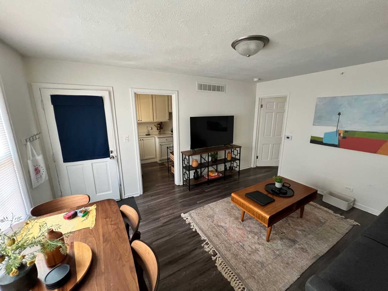 41 E North Ave #41-3R - Photo 3 of 10