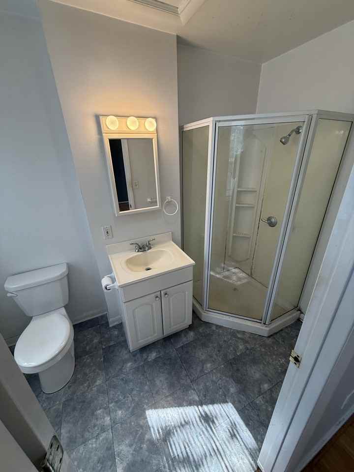 624 N Lime St #2 - Photo 6 of 6
