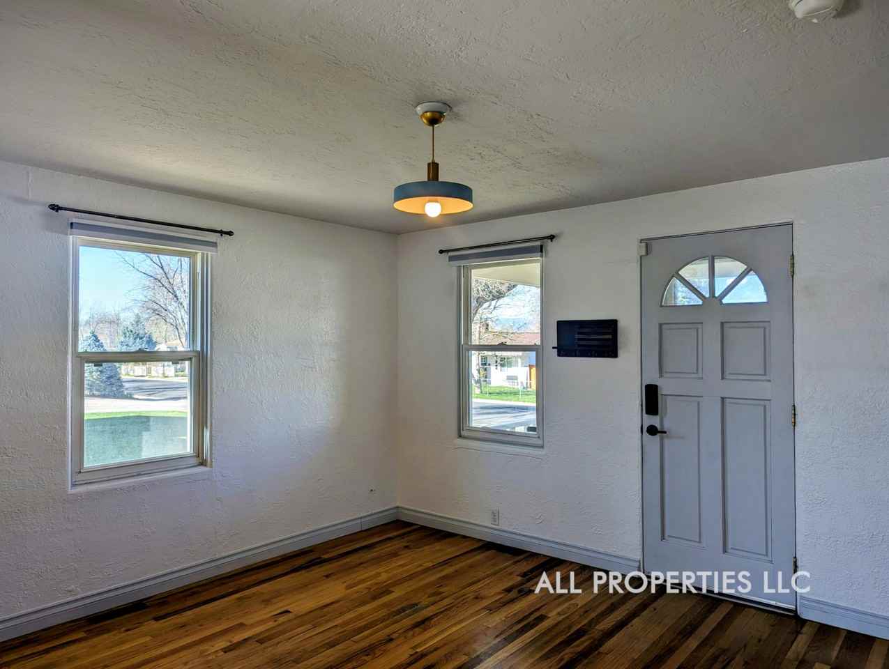 4544 S Grant St #1 - Photo 6 of 35
