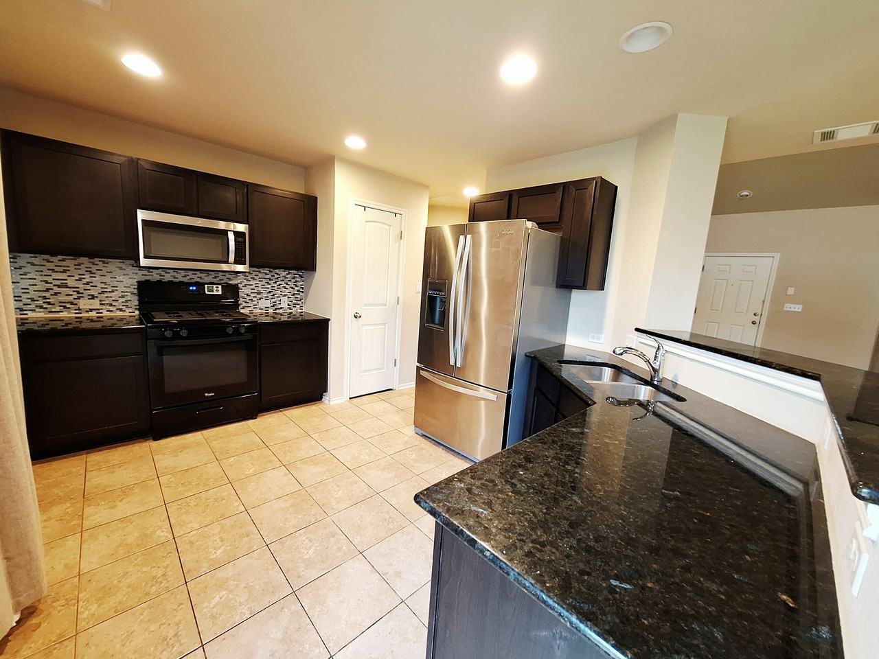 220 Westminster Dr #1 - Photo 6 of 18