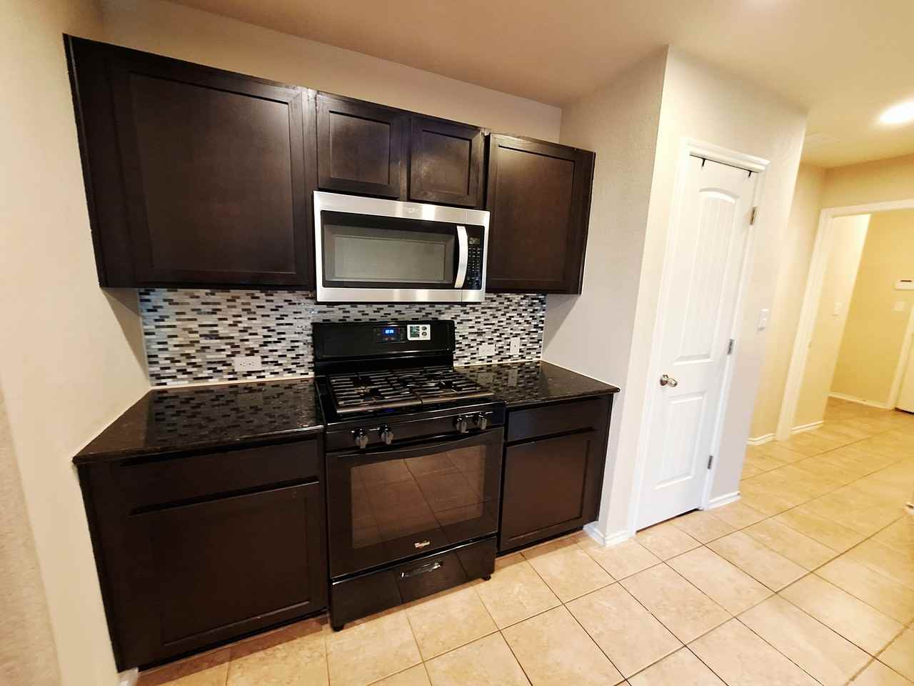 220 Westminster Dr #1 - Photo 7 of 18