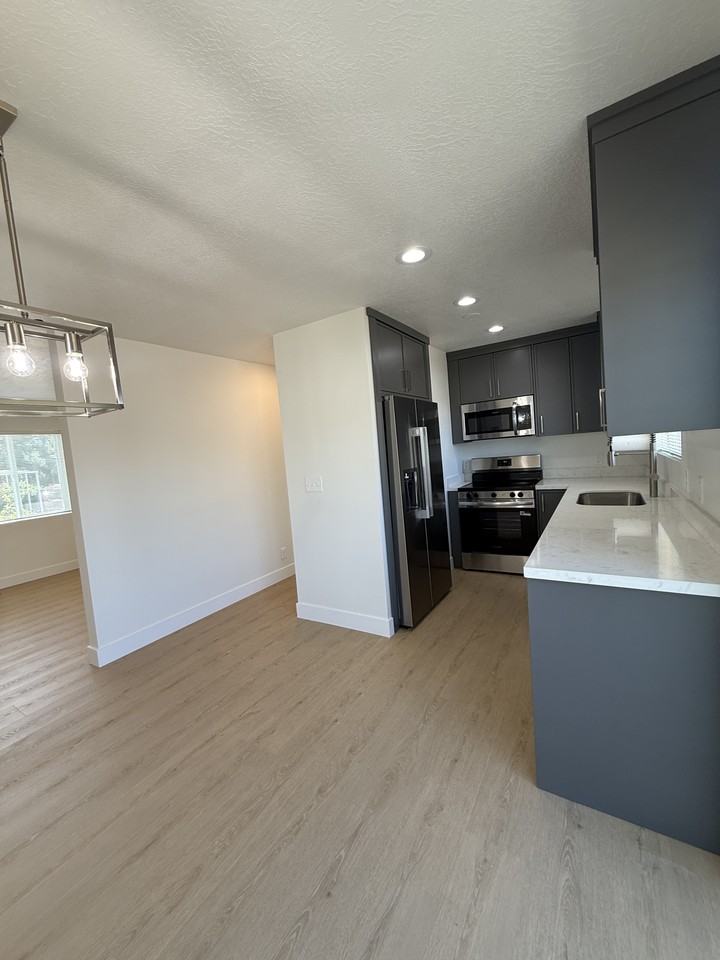 1838 W New York Dr #1 - Photo 6 of 50