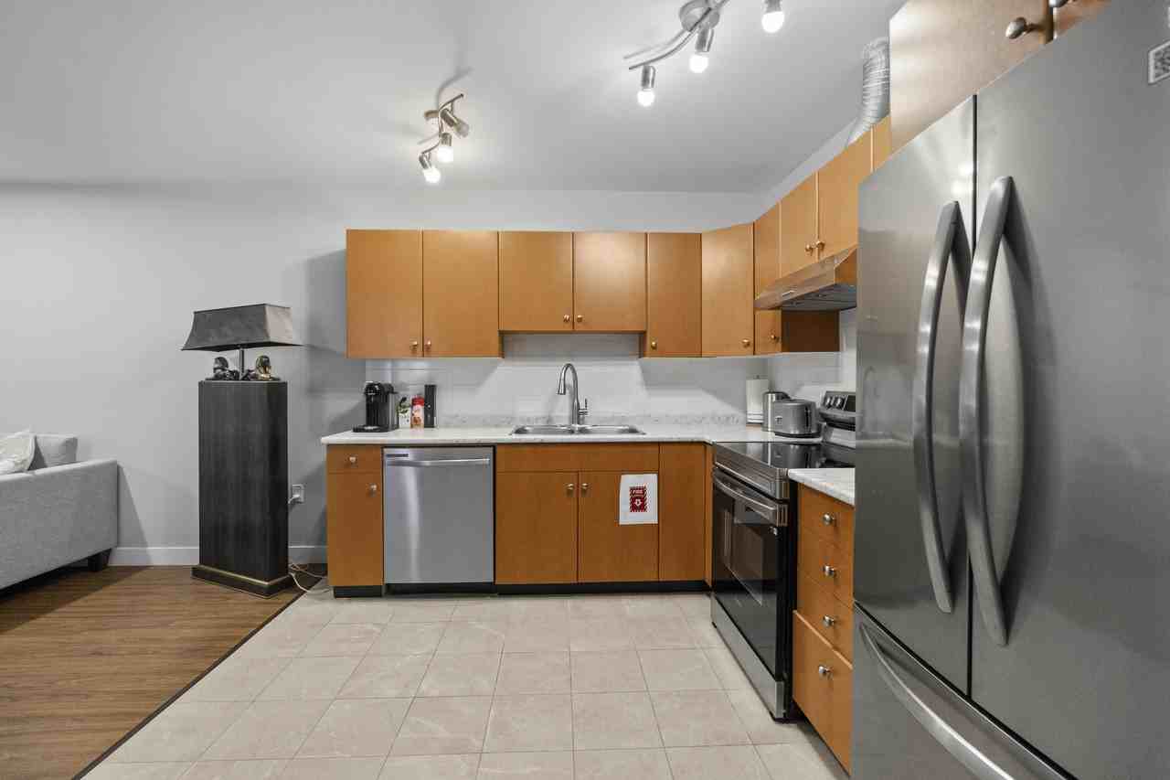 4225 Evergreen Avenue - Photo 6 of 23
