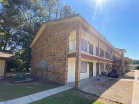 Acadian Villa Apartments - Photo 1 of 1
