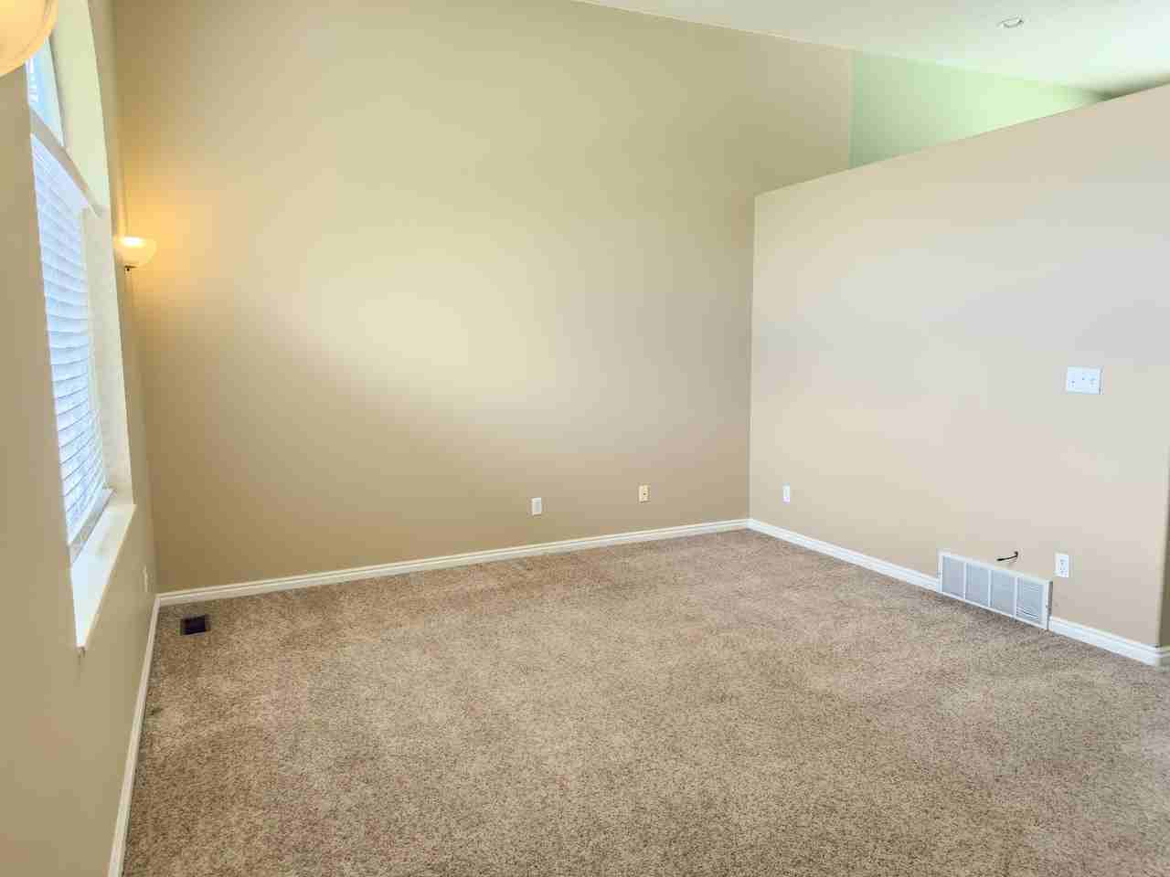 446 E 200 S - Photo 3 of 20