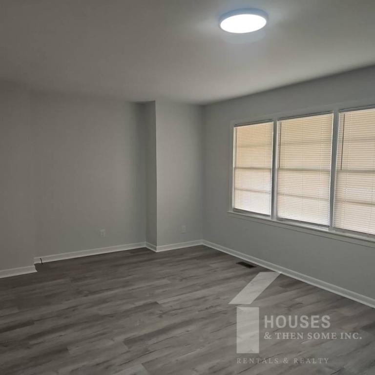 507 Garrett St - Photo 3 of 17