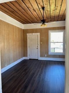 1611 Elizabeth Ave - Photo 2 of 7