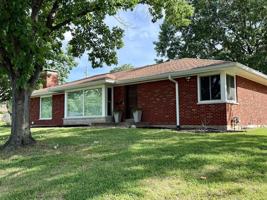 featured image of 816 Brentford Dr