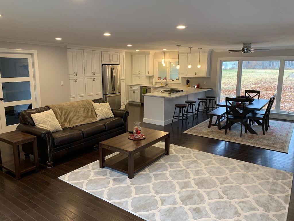 816 Brentford Dr - Photo 3 of 32