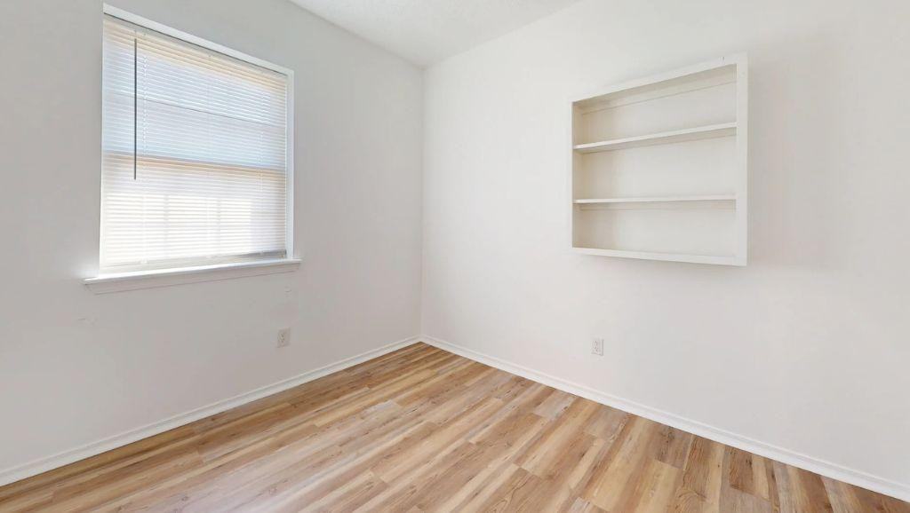 603 Seminole Dr - Photo 6 of 21