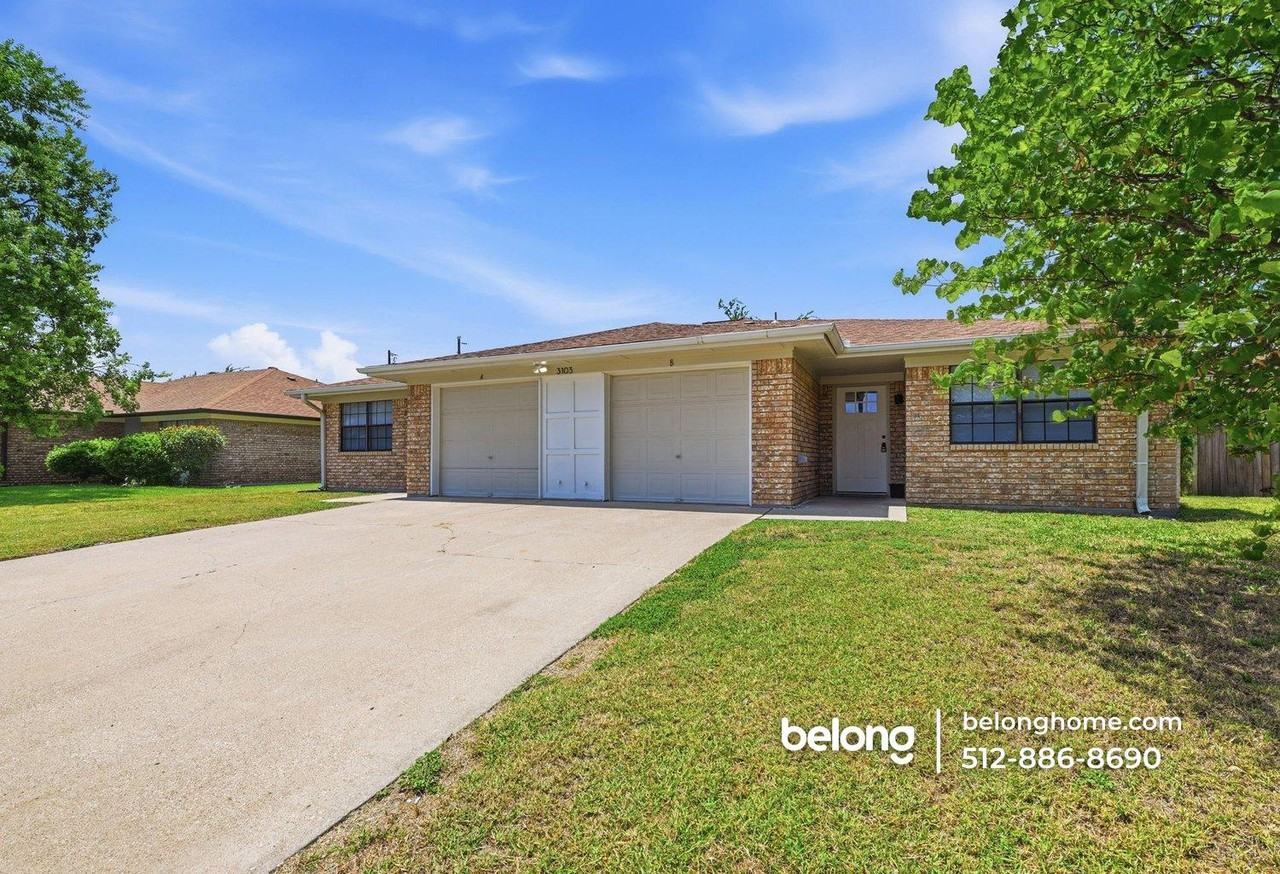 3103 Honeysuckle Cir #B - Photo 4 of 27
