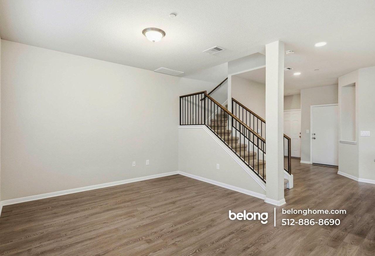 516 E Slaughter Ln #3202 - Photo 2 of 24