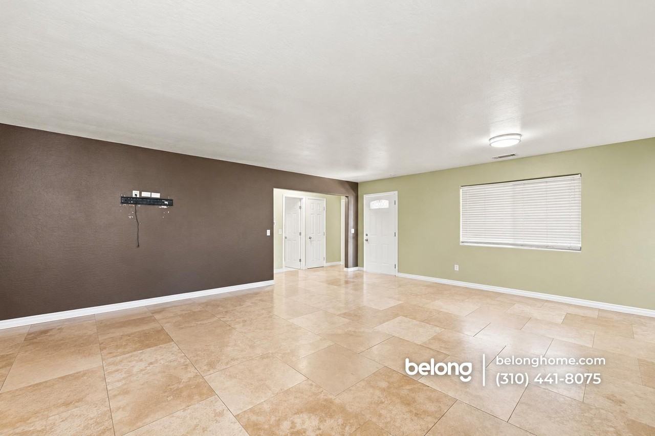 1626 E Avenue Q13 - Photo 4 of 17