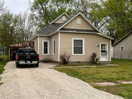 featured image of 525 E 22nd St