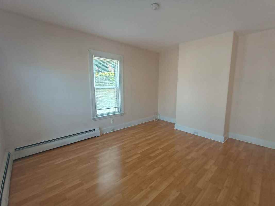 18 Myrick St - Photo 7 of 15