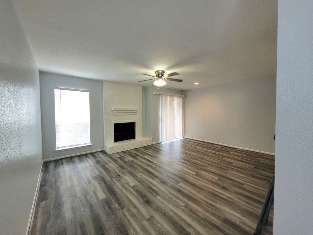 3919 Fairmont Pkwy ##180