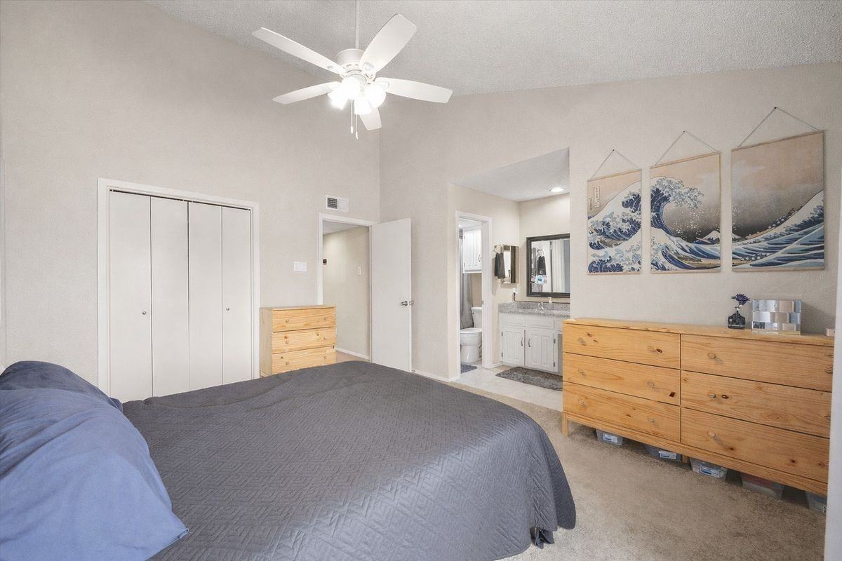 1818 Highbrook Ct - Photo 5 of 20