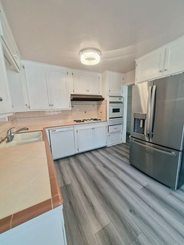 3171 N Sierra Way - Photo 3 of 9
