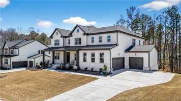 featured image of 512 Cedar Crest Cir
