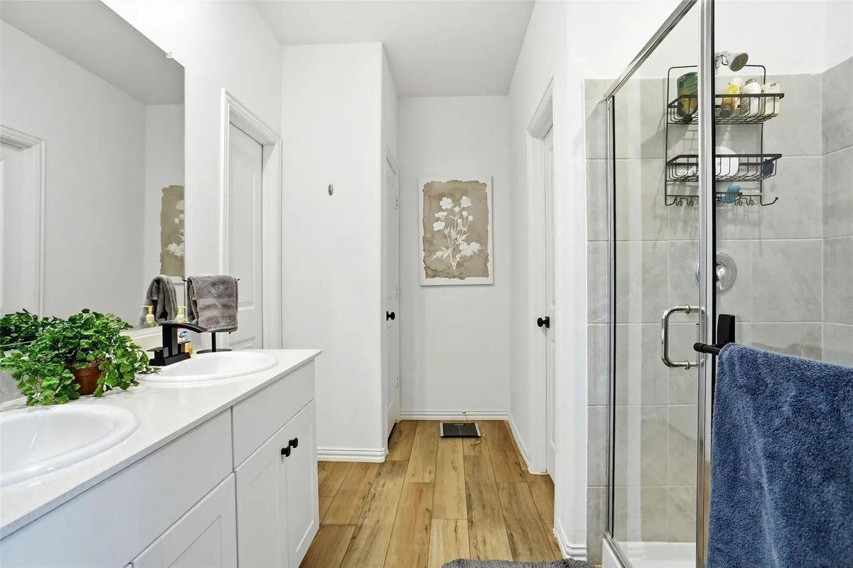 1333 Almond Rd - Photo 6 of 6