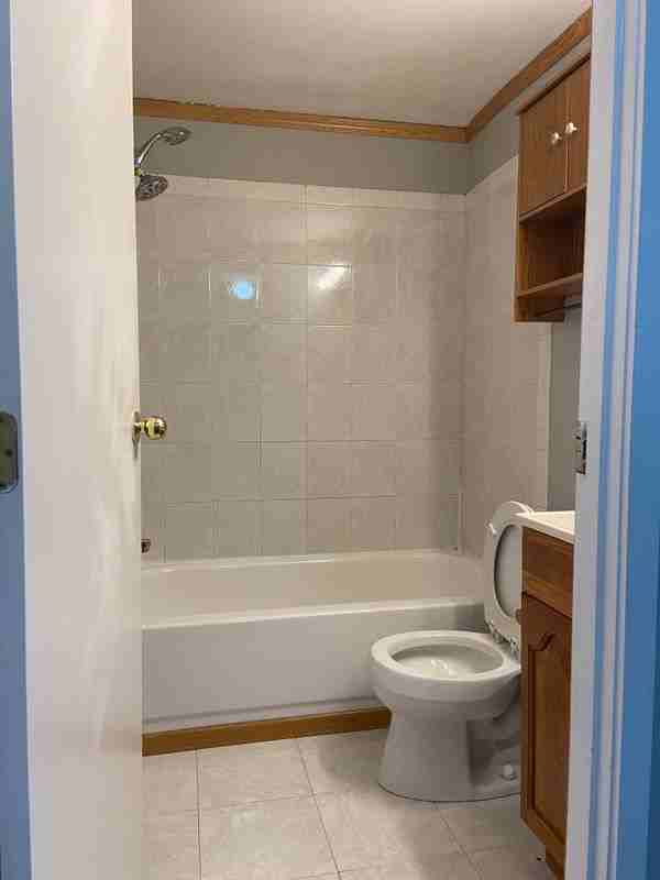 640 Kingston Rd - Photo 7 of 24