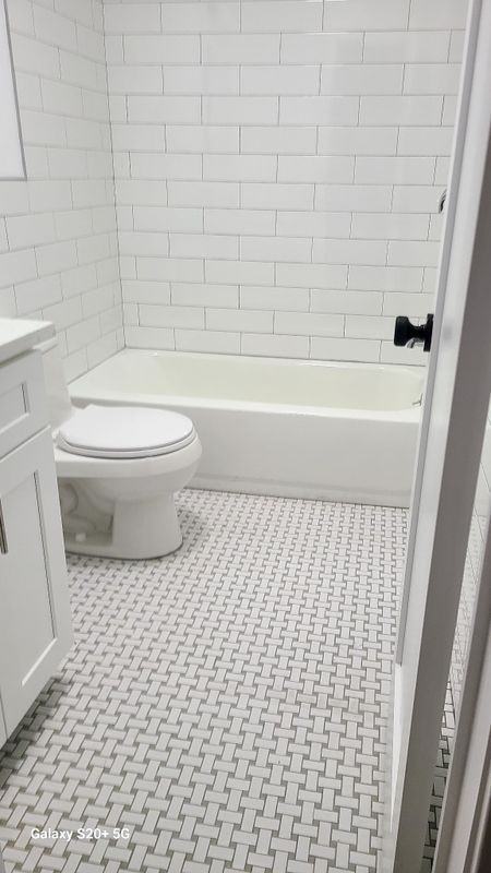 20 Meadow St - Photo 2 of 3