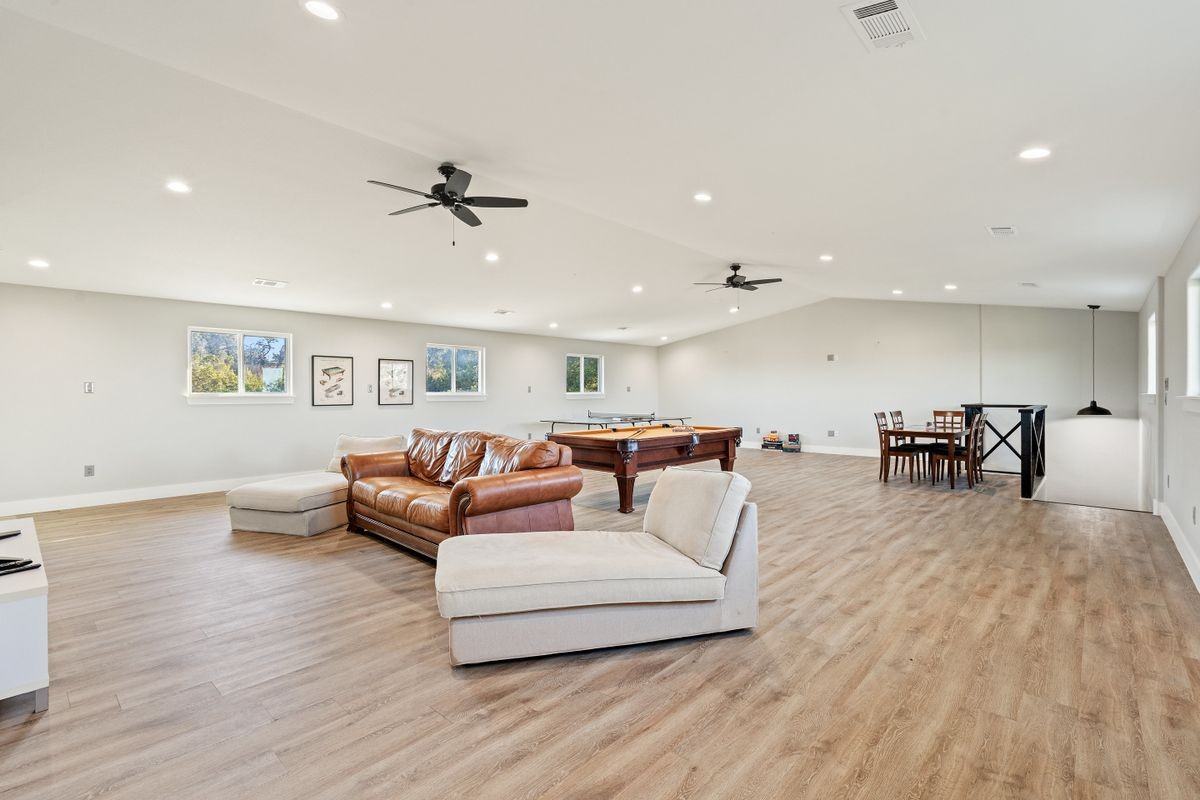 414 Gregg Dr - Photo 6 of 50