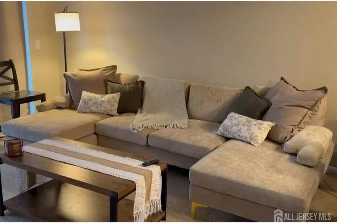 3517 Richmond Ct - Photo 2 of 13