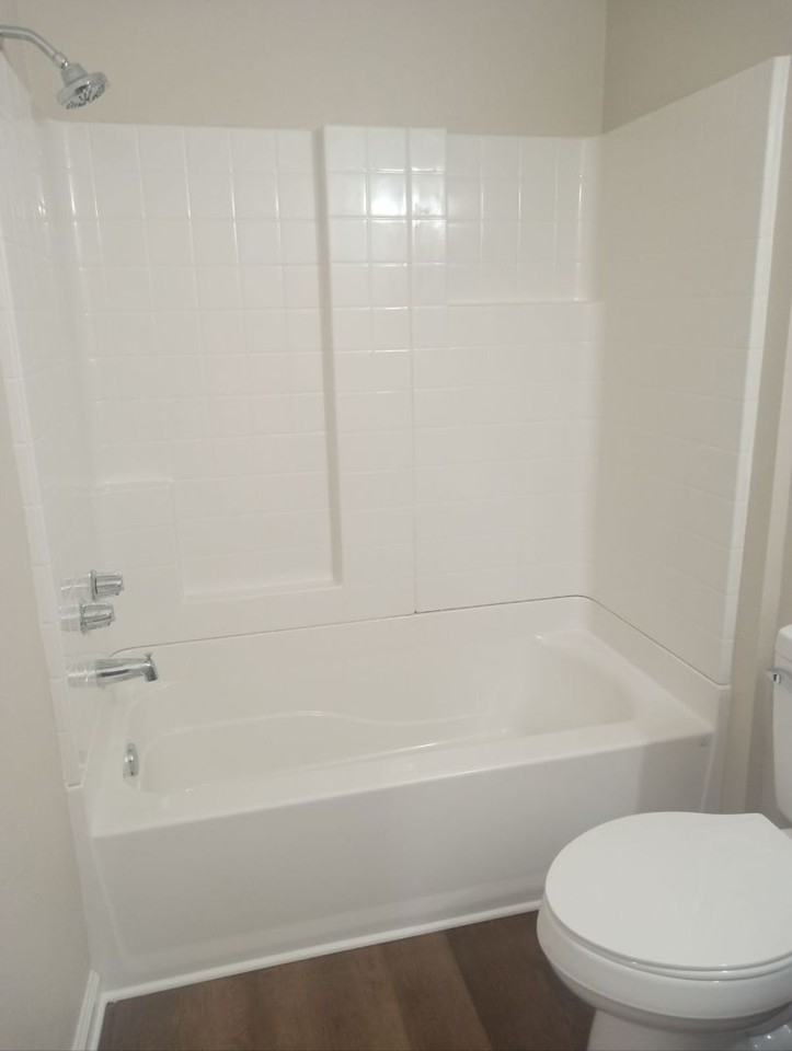 Fern View Apartments - Photo 2 of 12
