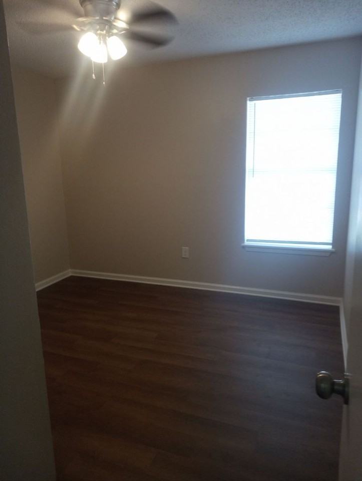 Fern View Apartments - Photo 4 of 12