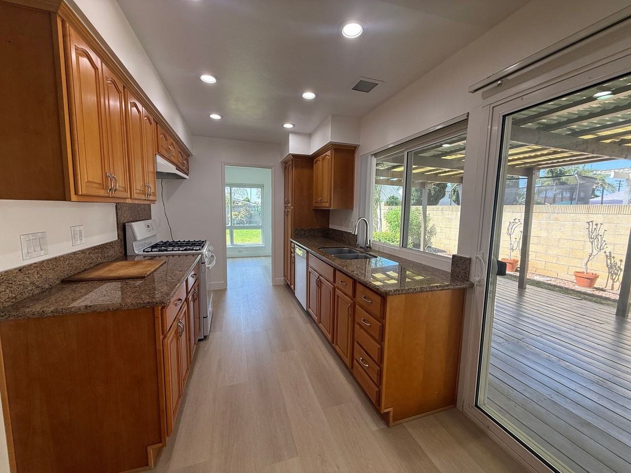 632 Heather Ave - Photo 3 of 12