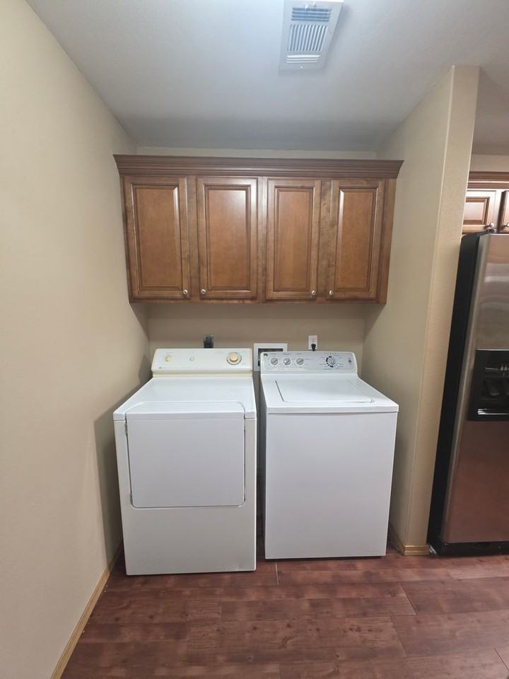 824 W 13th St - Photo 6 of 21