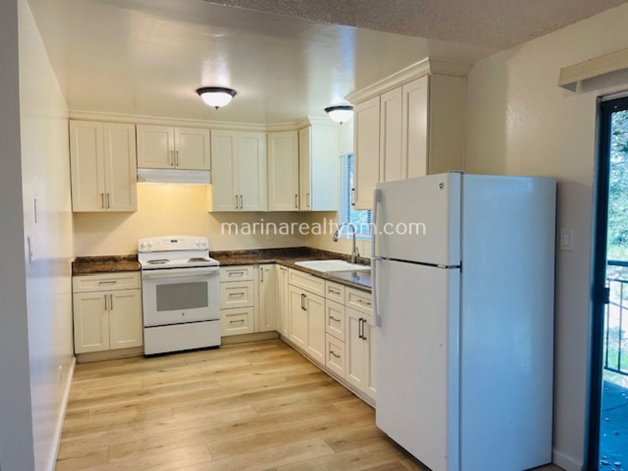 1488 Valle Vista Ave - Photo 4 of 17
