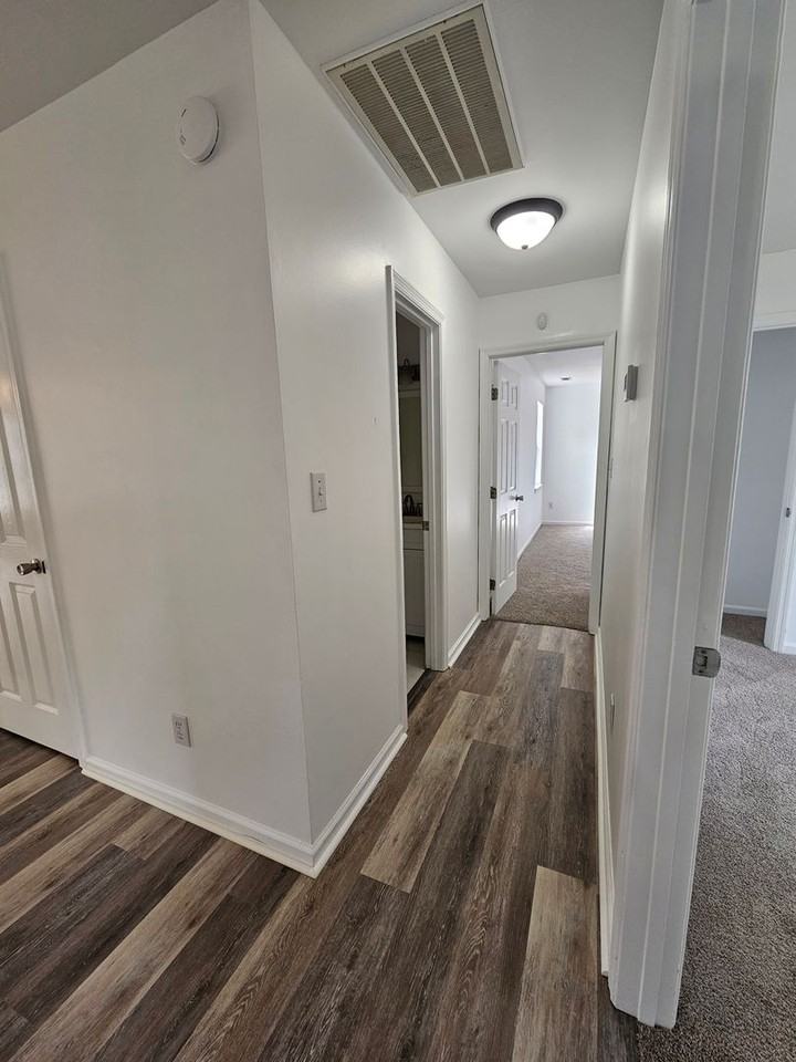 404 Chaps Ct - Photo 6 of 17