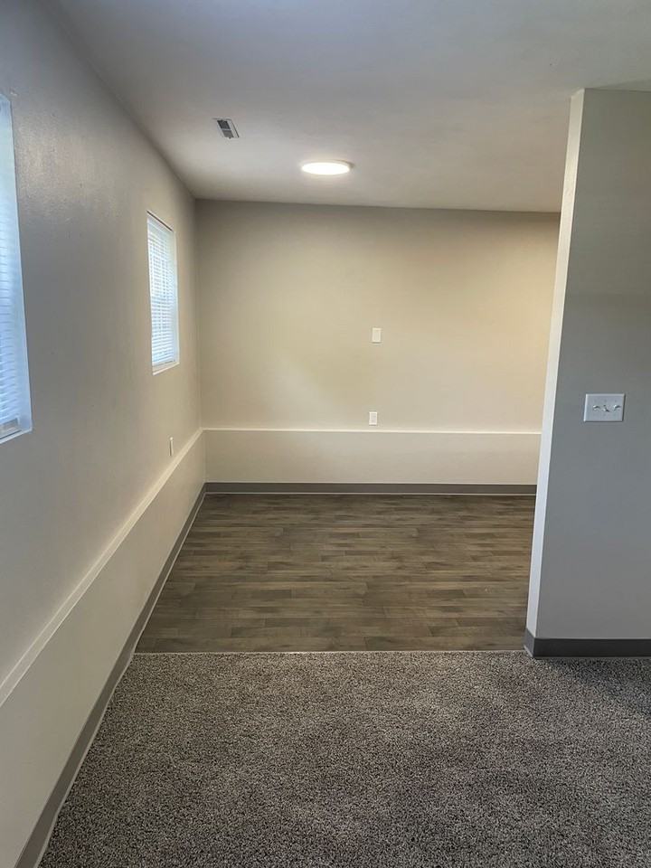 Maplewood Apartments - Photo 3 of 18